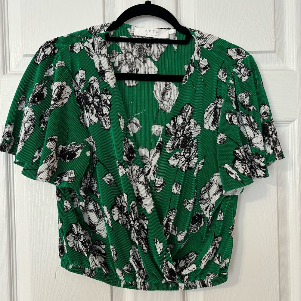 ASTR the Label Short Sleeve Blouse